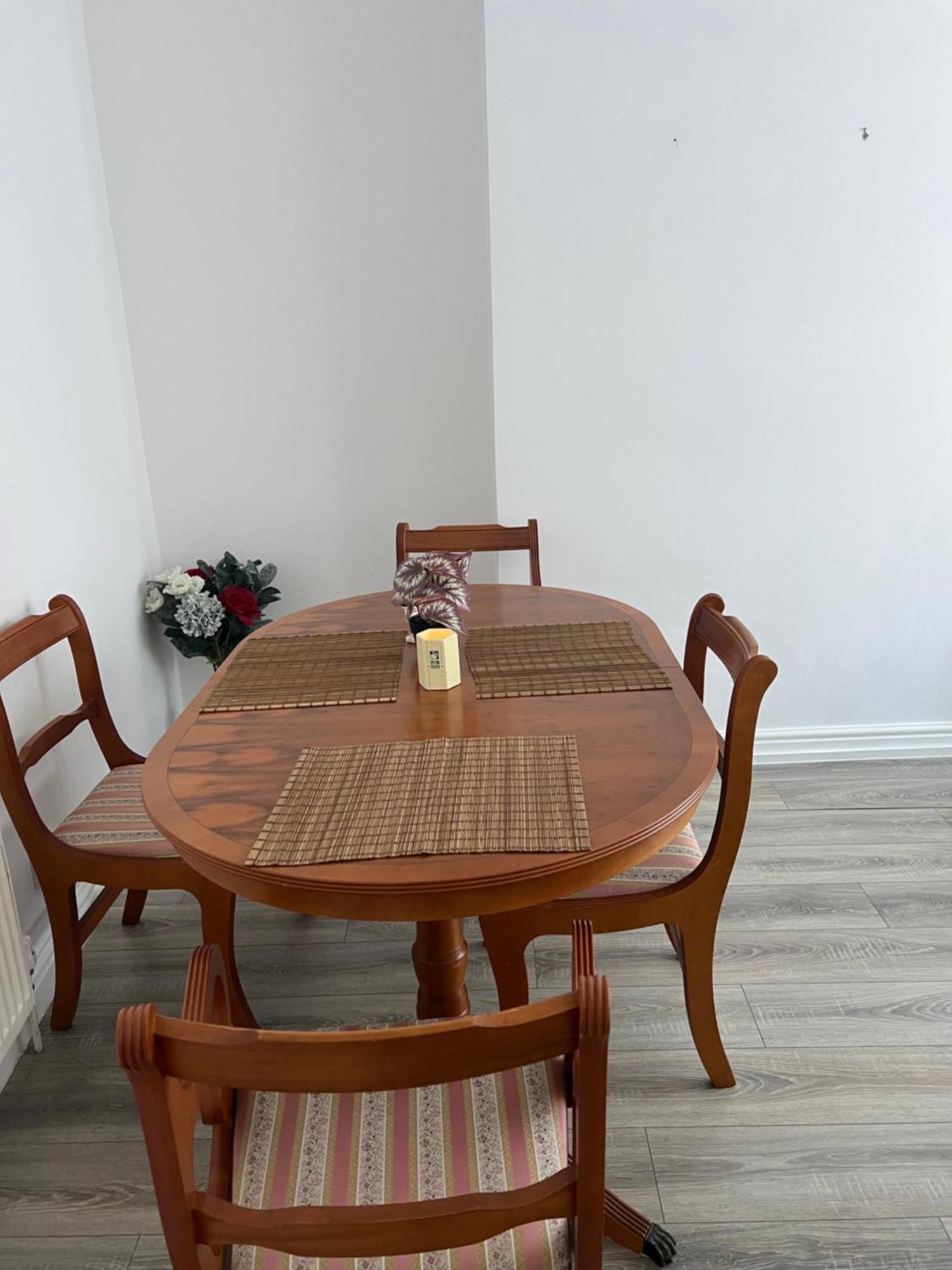 The Coral Guest House 1 Fratton Park พอร์ตสมัธ ภายนอก รูปภาพ